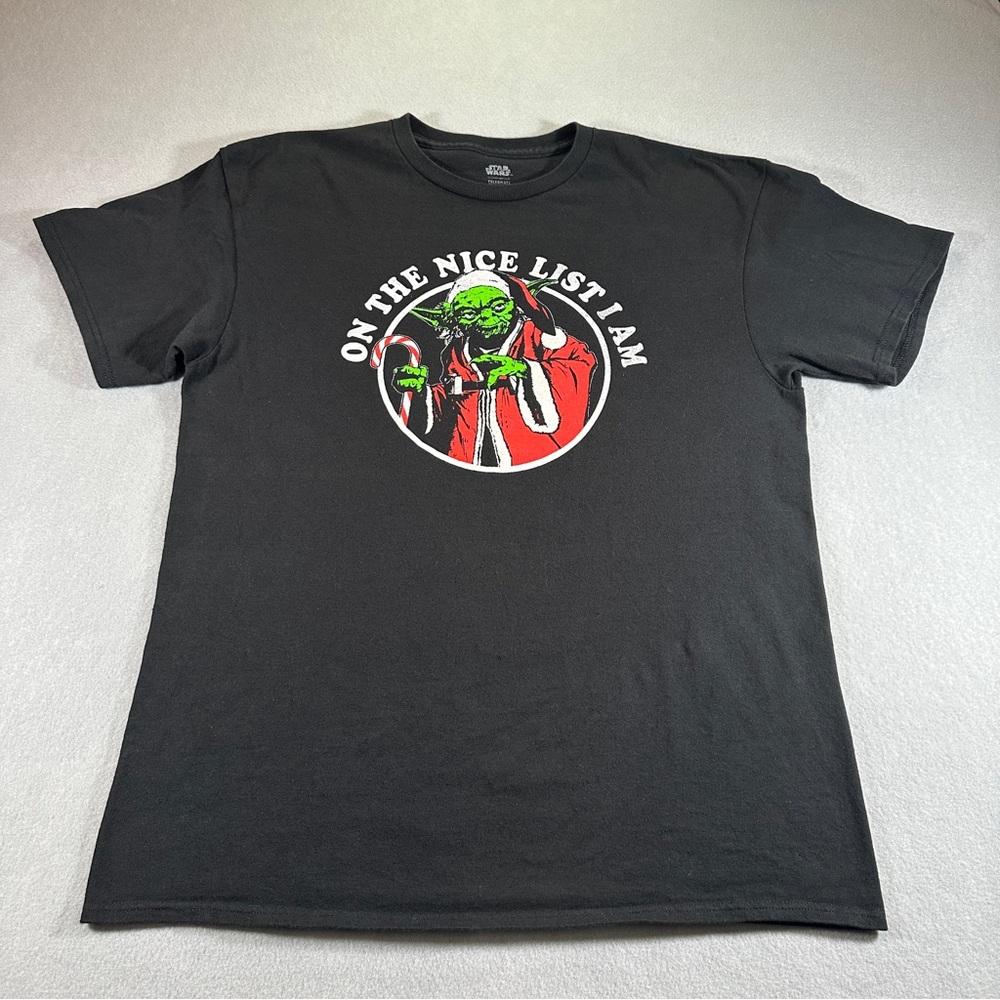 Star Wars Yoda Christmas T-Shirt Large Black “On The Nice‎ List I Am” Holiday
